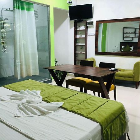 Cinnamon Airport Residencies Катунаяка Екстер'єр фото