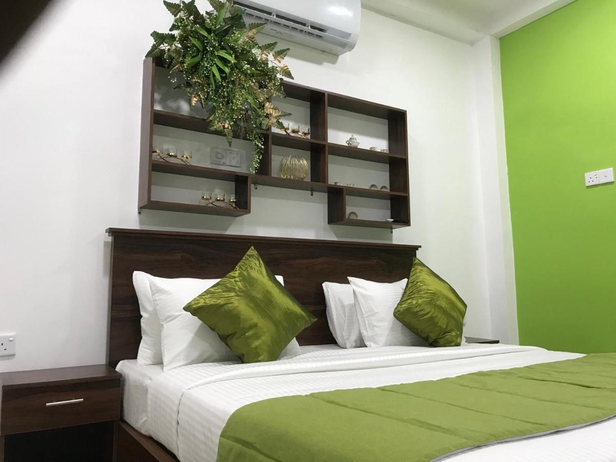 Cinnamon Airport Residencies Катунаяка Екстер'єр фото
