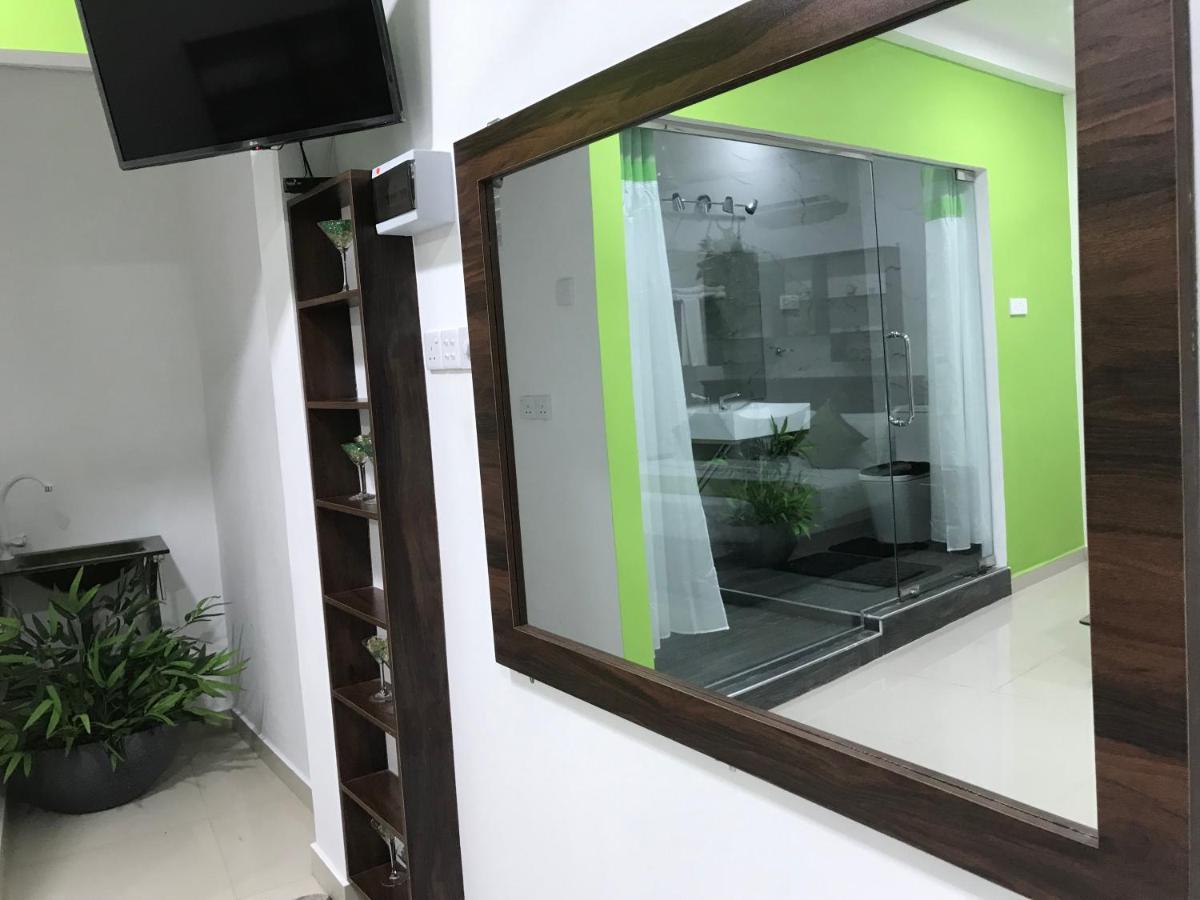 Cinnamon Airport Residencies Катунаяка Екстер'єр фото