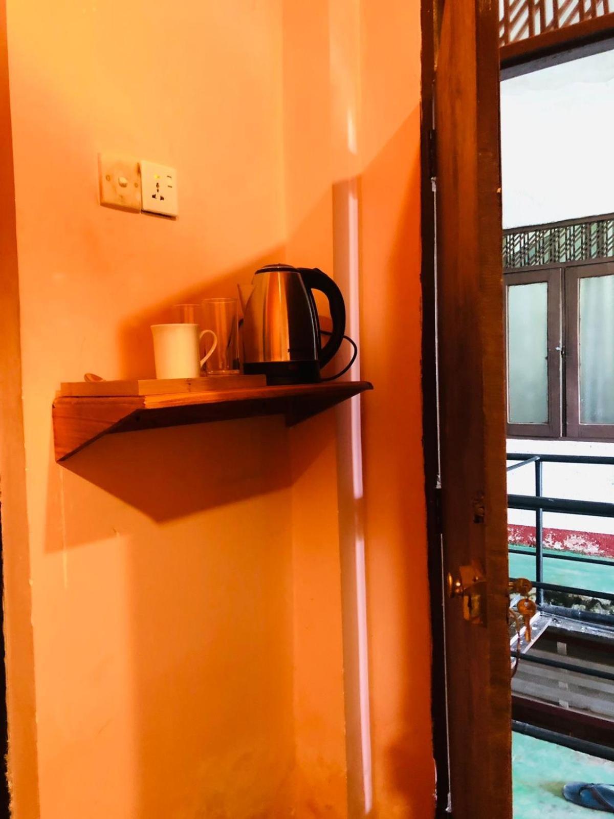 Cinnamon Airport Residencies Катунаяка Екстер'єр фото