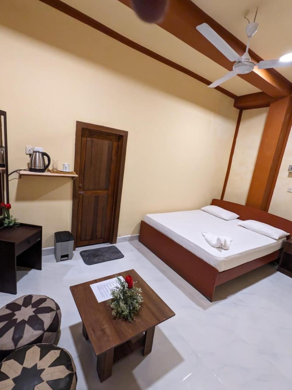 Cinnamon Airport Residencies Катунаяка Екстер'єр фото