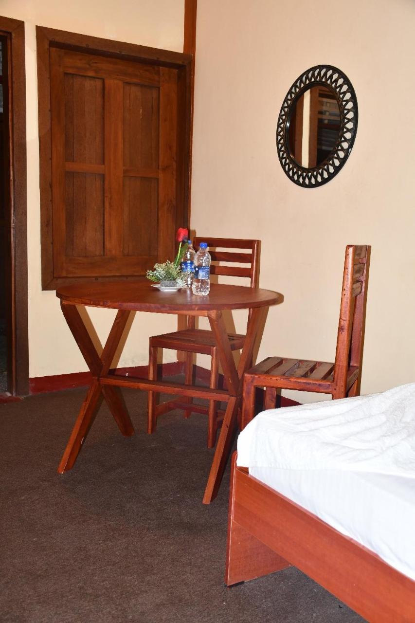Cinnamon Airport Residencies Катунаяка Екстер'єр фото
